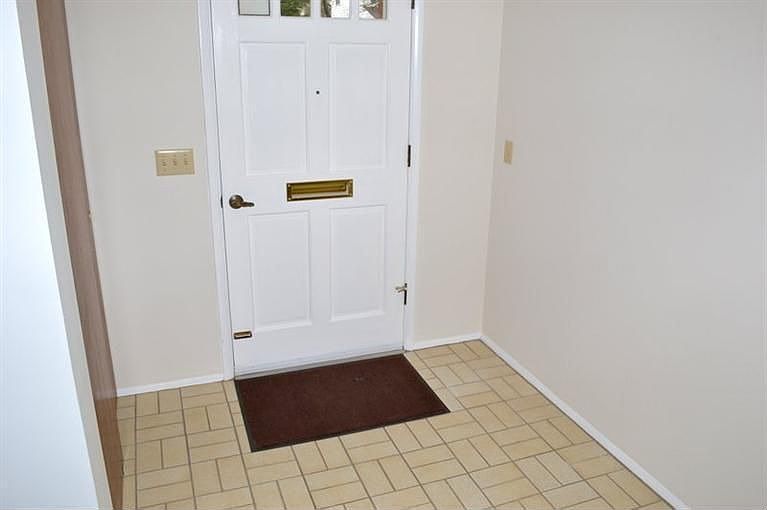 1st image of 1187 Oldwick Dr
