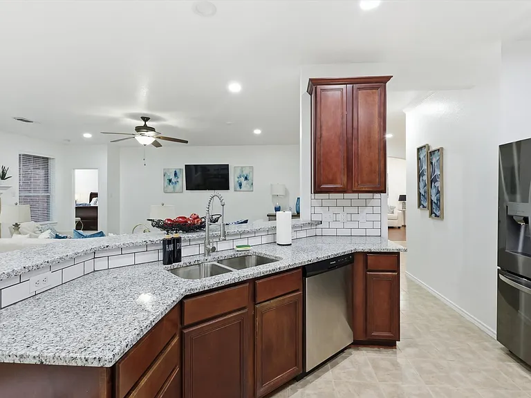 854 Evandale Rd — Photo 15