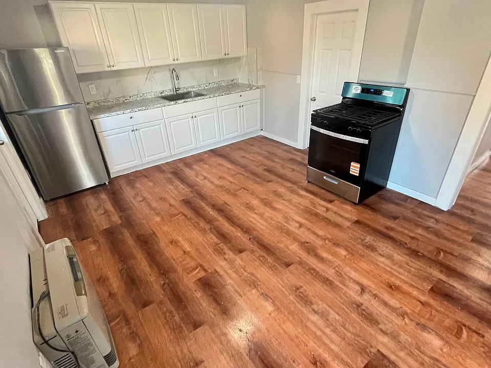 119-121 Greenwood St #2