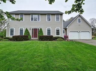 67 Chase Hollow Ln, Glastonbury, CT 06033