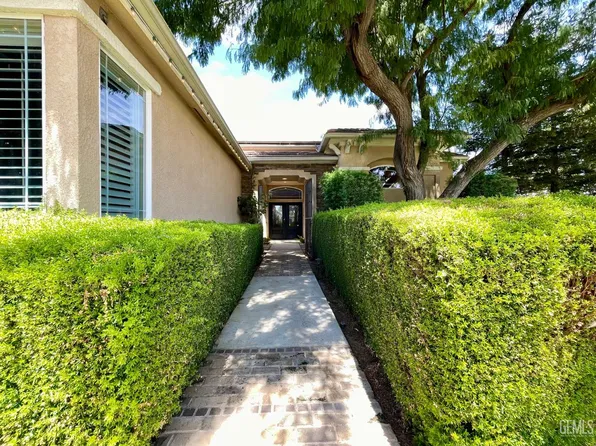 9508 Canyon Lake Ct, Bakersfield, CA 93312