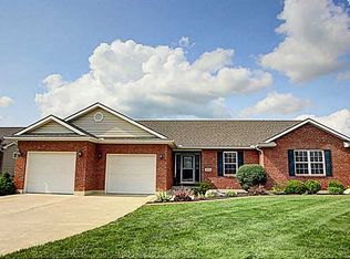 2721 Chatham Dr, Troy, OH