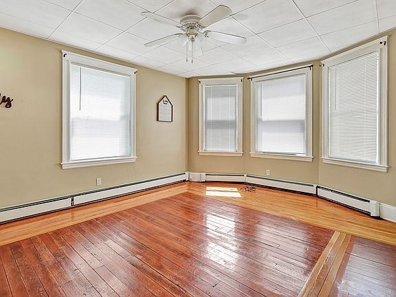 5th image of 3 New Hampshire Ave
