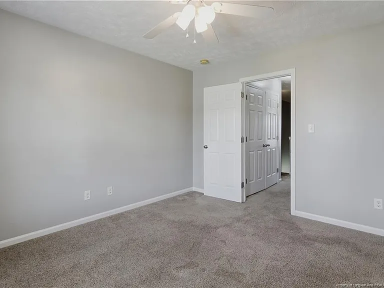 142 Collinwood Dr — Photo 31