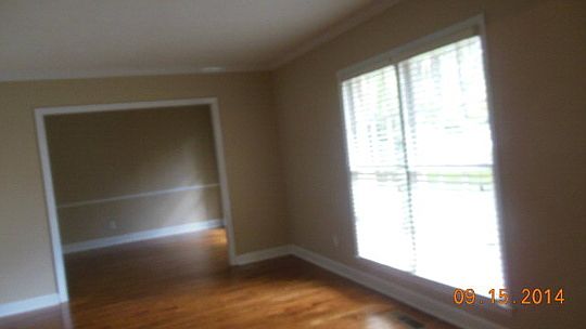 2nd image of 429 Forest Glen Dr