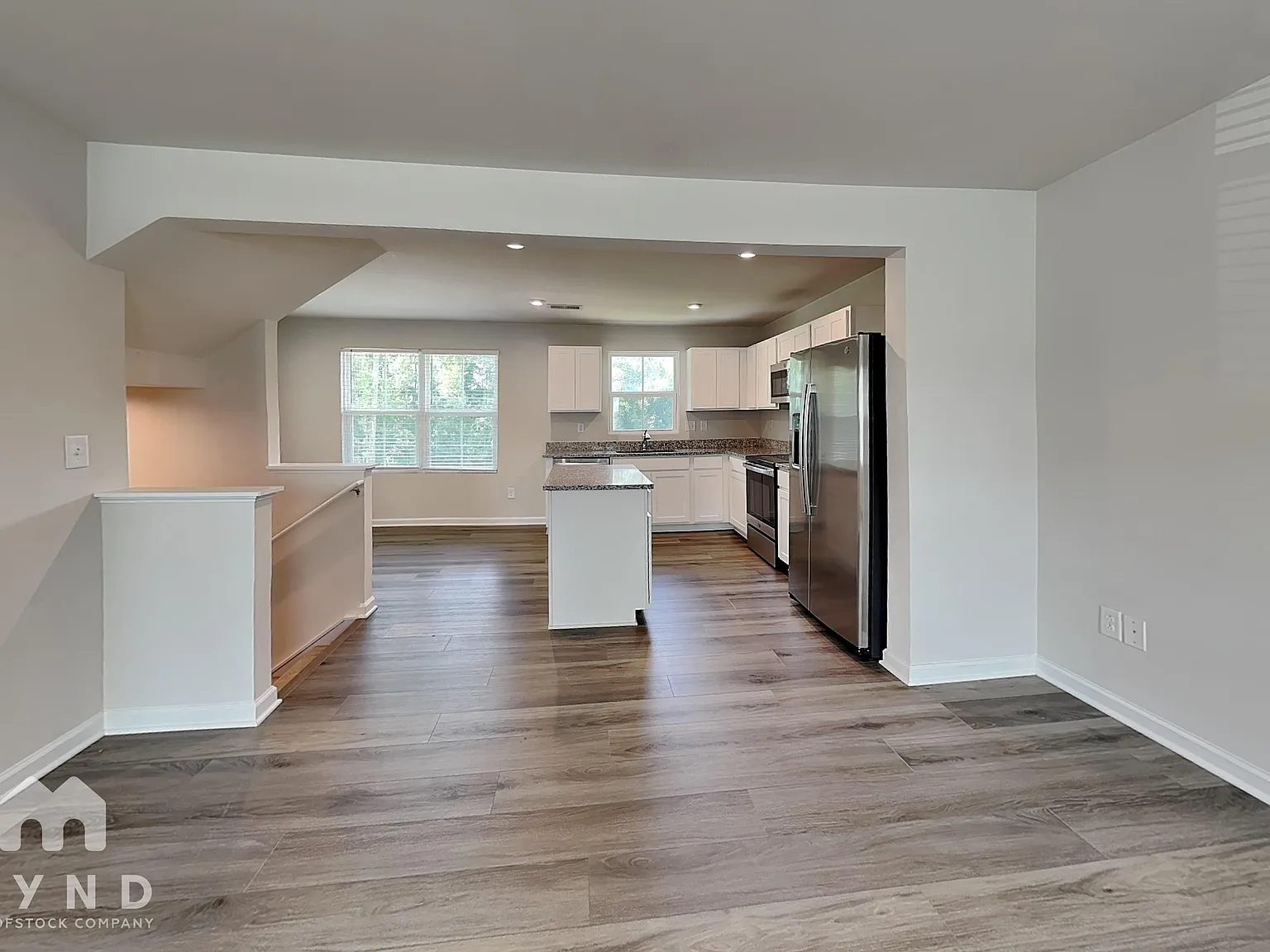 3 bed, 2.5 bath, 1579 sqft, $1,850 — Photo 3