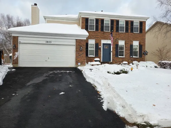 1065 Brighton Dr, Carol Stream, IL 60188
