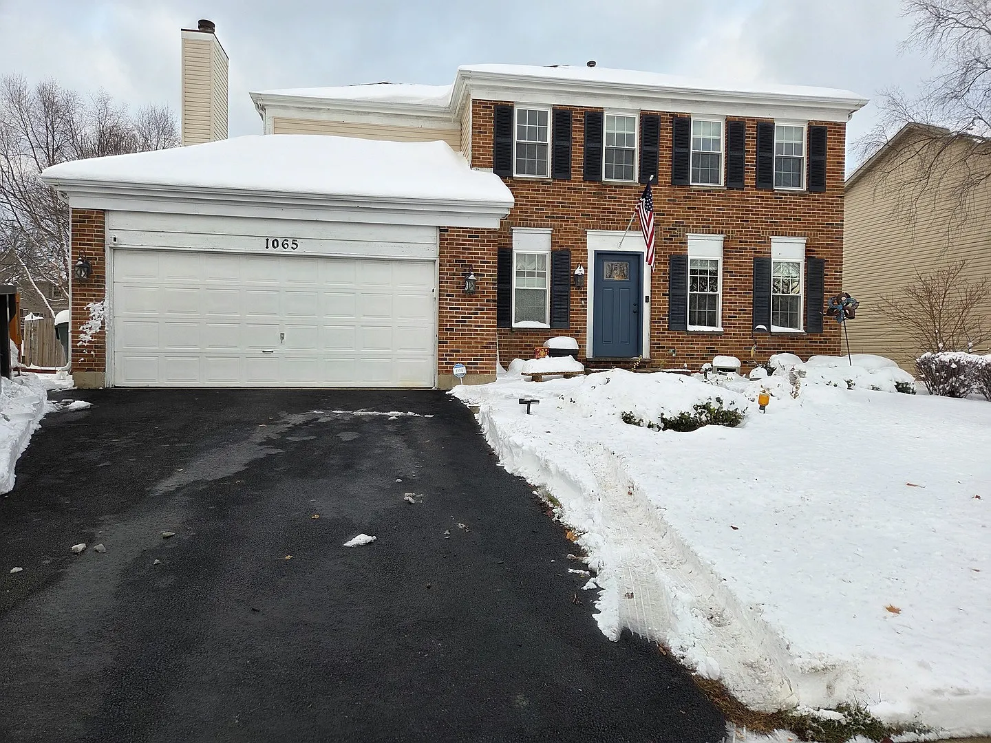 1065 Brighton Dr photo 1