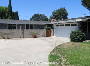 554 S Crest Rd, Orange, CA 92868