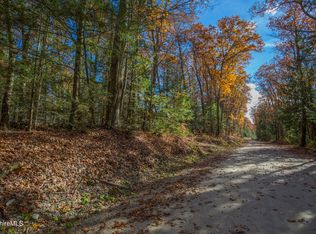 314 & 316 Lakeshore Dr, Sandisfield, MA 01255