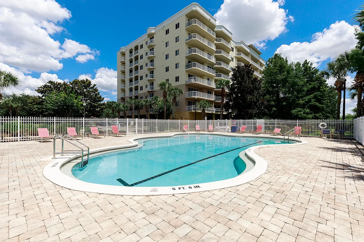 Building Photo - 6312 Buford St #401