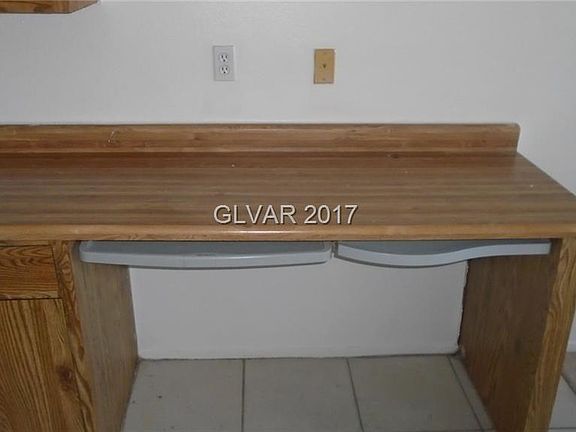 4th image of 797 E Harmon Ave APT 21