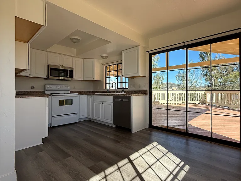 Spacious kitchen