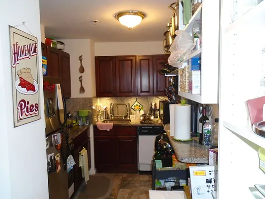 Rented by 18 REALTY | media 22