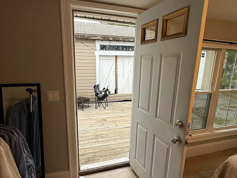 30 Oak St — Photo 11