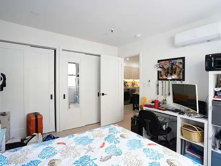 1134 1st Ave #Penthouse 1 — Photo 3