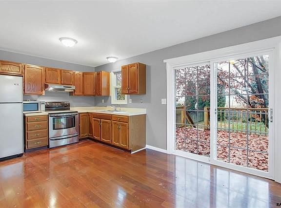 5th image of 307 N 7th St