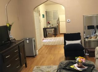 1342 W School St APT 1, Chicago, IL 60657