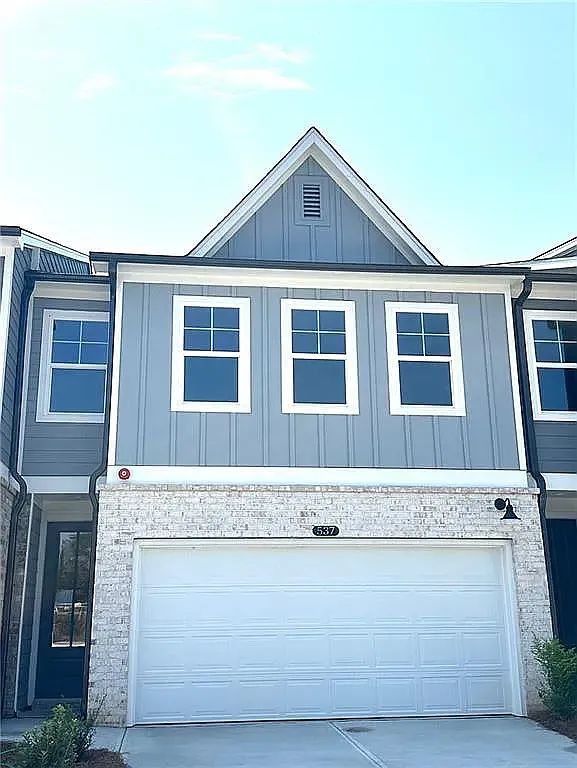 3 bed, 2.5 bath, 1805 sqft, $2,700 — Photo 1