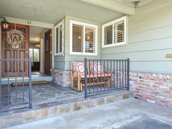 3rd image of 6855 Westmoreland Way