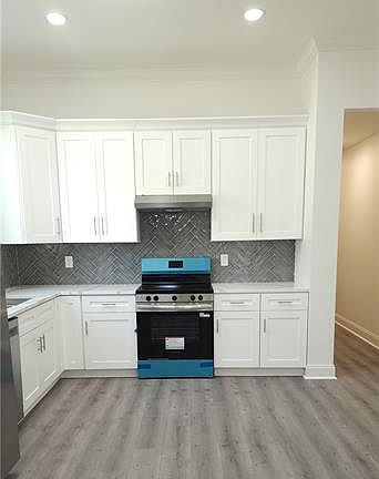 3rd image of 1018 Verret St