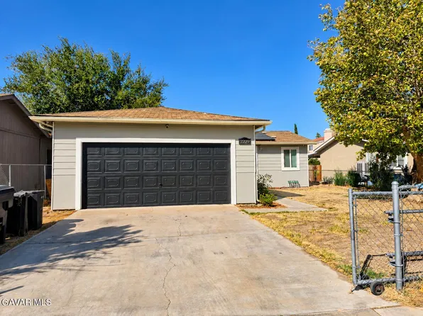 2229 Rosewood Ave, Lancaster, CA 93535
