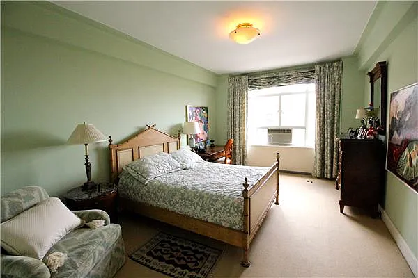 Rented by Metropolitan Res. Partners | media 21