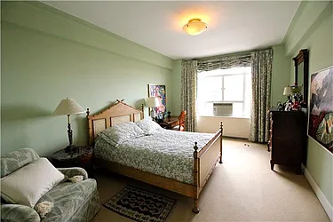 Rented by Metropolitan Res. Partners