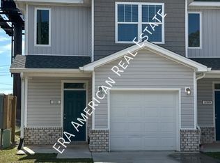 1011 Skylark Rd, Mary Esther, FL 32569