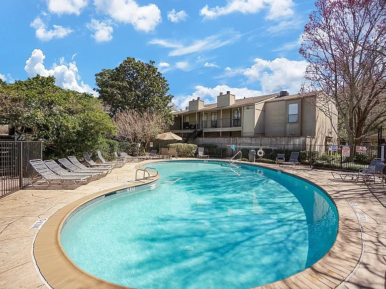5711 Sugar Hill Dr #29 — Photo 46