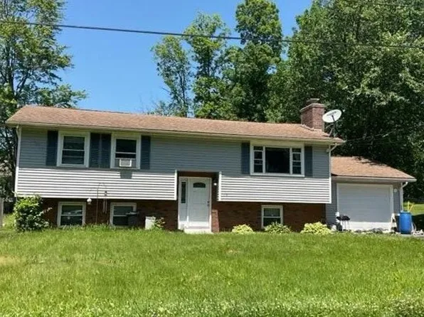 15 Frederick Rd, Greenfield, MA 01301