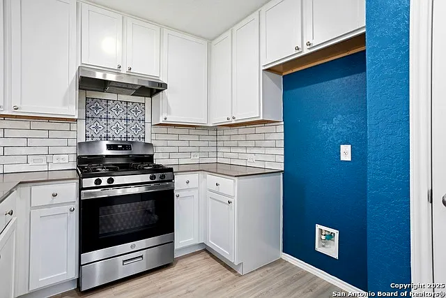 3 bed, 2.0 bath, 1300 sqft, $1,600 — Photo 2