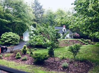 5 Trillium Way, Amherst, MA 01002