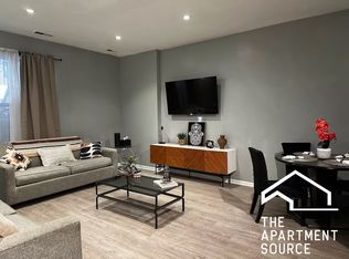 811 S Kedzie Ave #1, Chicago, IL