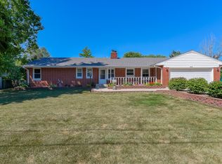 3N250 Timberline Dr, West Chicago, IL