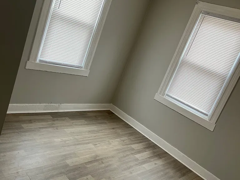 24 Whittier Ave #1 — Photo 2