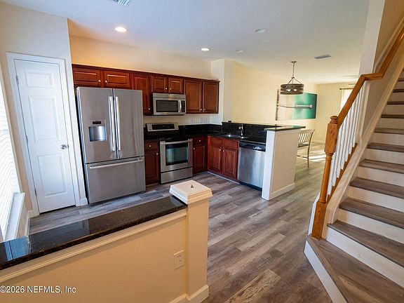 5th image of 8118 SUMMERGATE Court