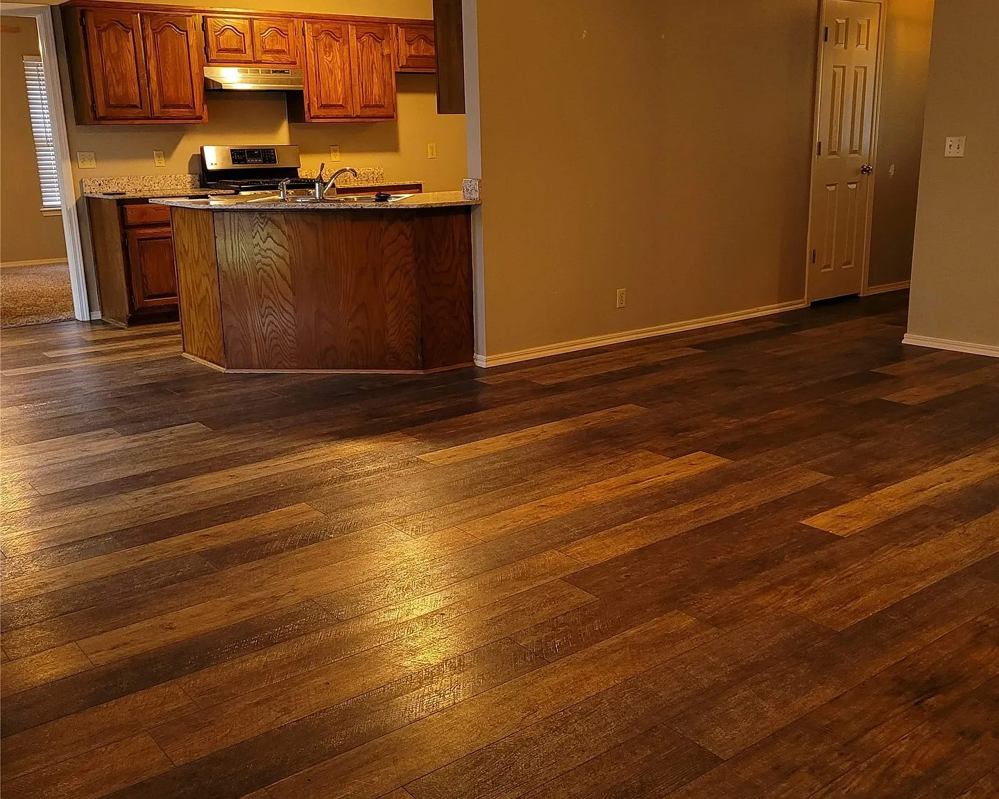 4 bed, 2.0 bath, 1679 sqft, $1,750 — Photo 4