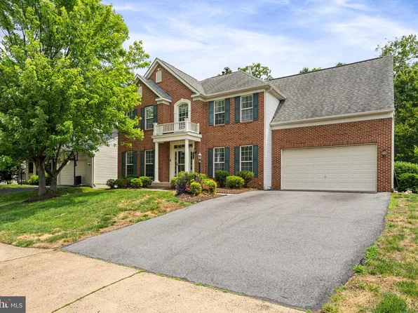 10065 Tummel Falls Dr, Bristow, VA 20136