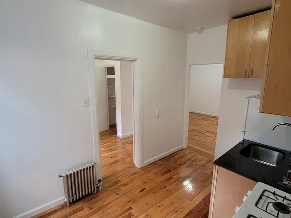 622 E 187th St APT 3F, Bronx, NY 10458