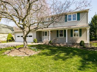 7504 Woodstream Ter, North Syracuse, NY 13212