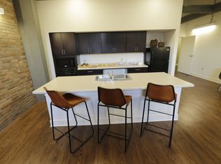 1352 N Illinois St APT 203, Indianapolis, IN 46202