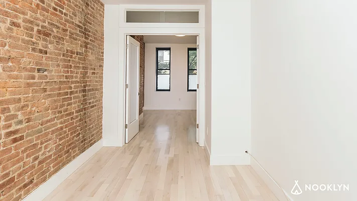 Rented by Nooklyn NYC LLC | media 13