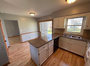 423 Owens St N #1, Stillwater, MN 55082
