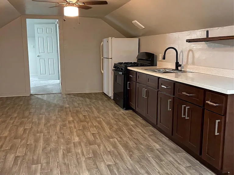 118 N Hagerman St — Photo 16