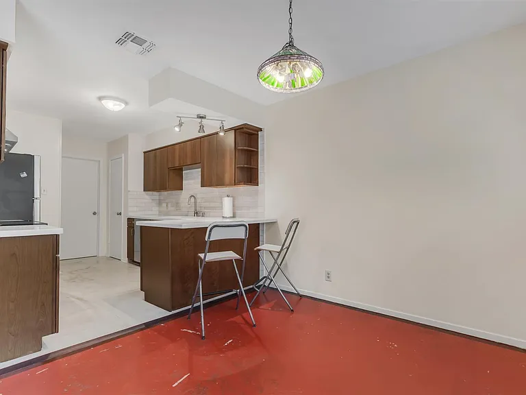 5703 W Gate Blvd #B — Photo 7