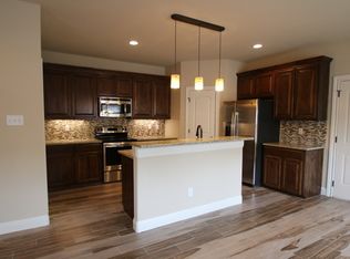 7905 Butler Ct, Benbrook, TX 76116