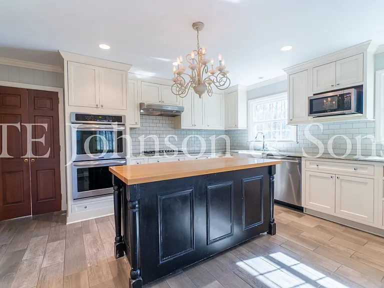 3520 Kirklees Rd — Photo 13
