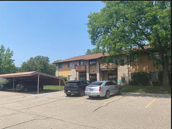 4th image of 7414 Manor Cir APT 101