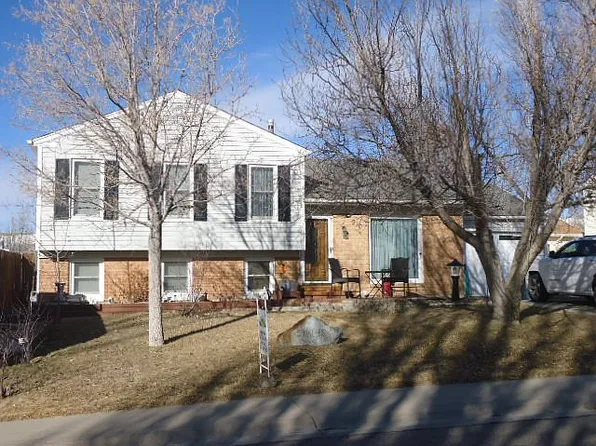 910 Quincy Dr, Rock Springs, WY 82901